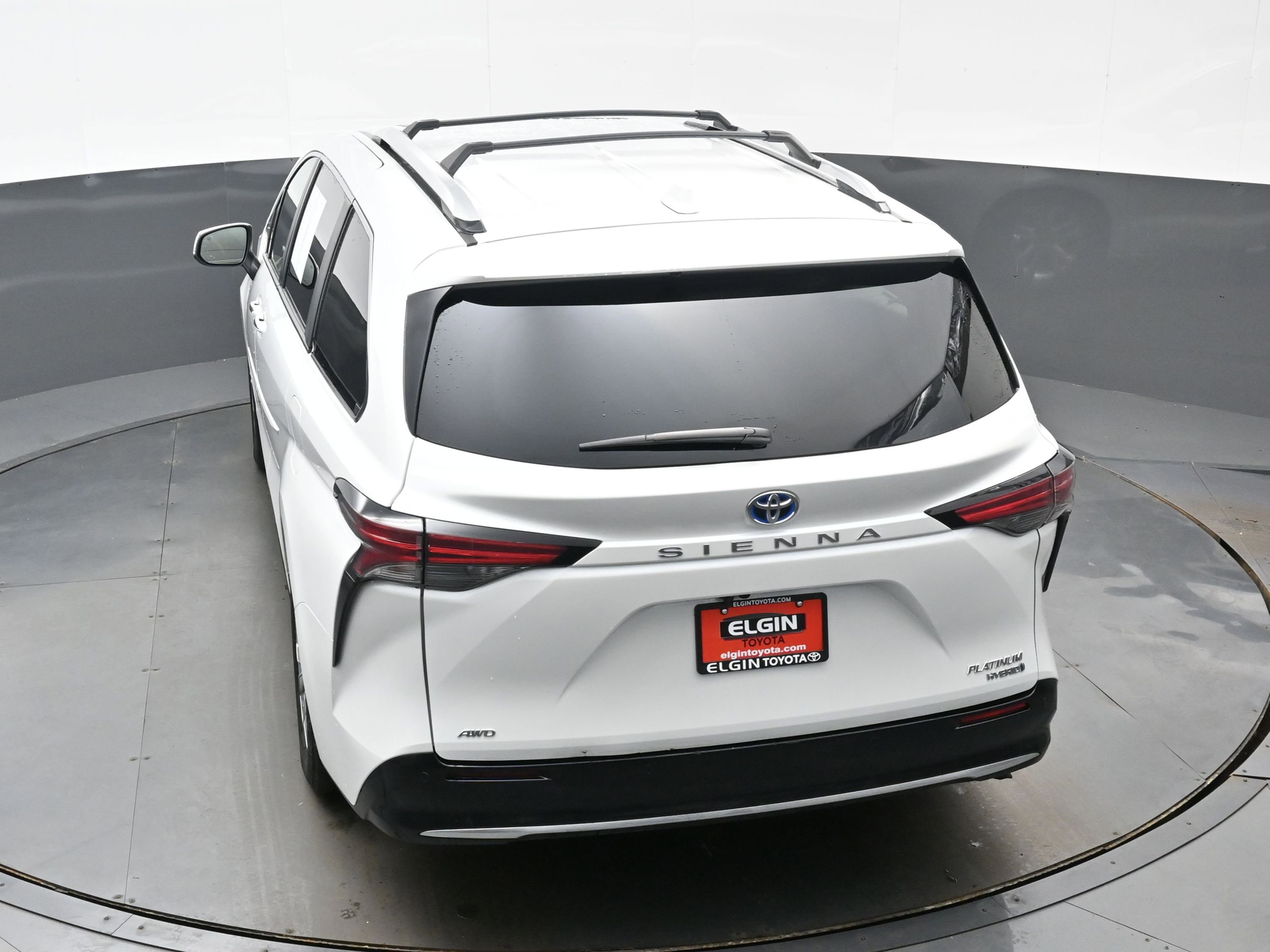 Used 2024 Toyota Sienna Platinum image 40
