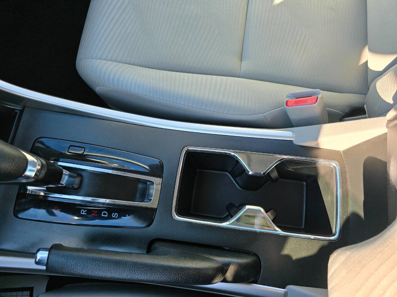 Used 2014 Honda Accord LX image 15