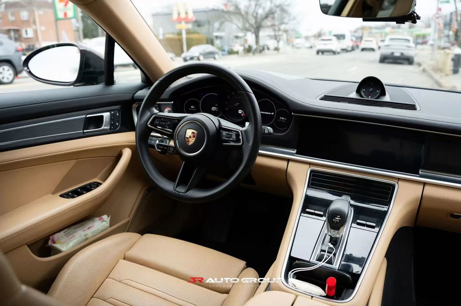 Used 2023 Porsche Panamera 4 Platinum Edition AWD/4WD image 8