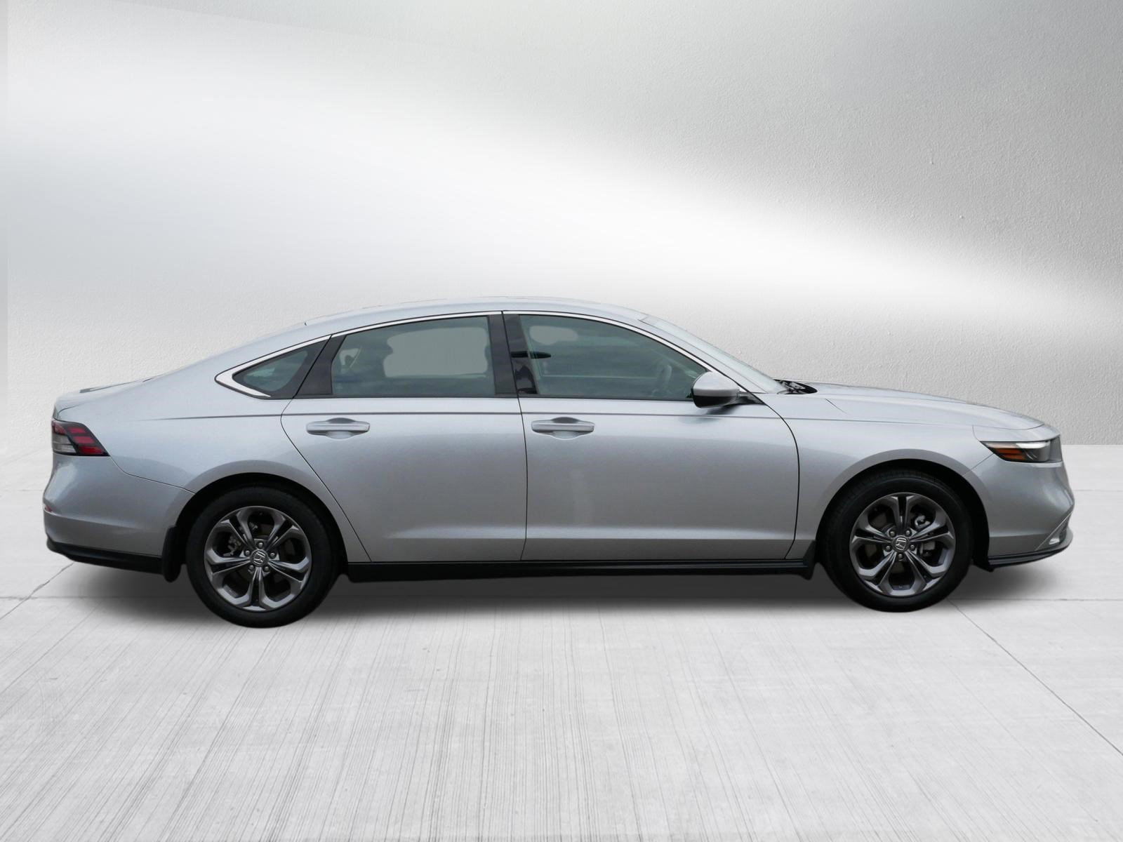 Certified 2023 Honda Accord EX image 7