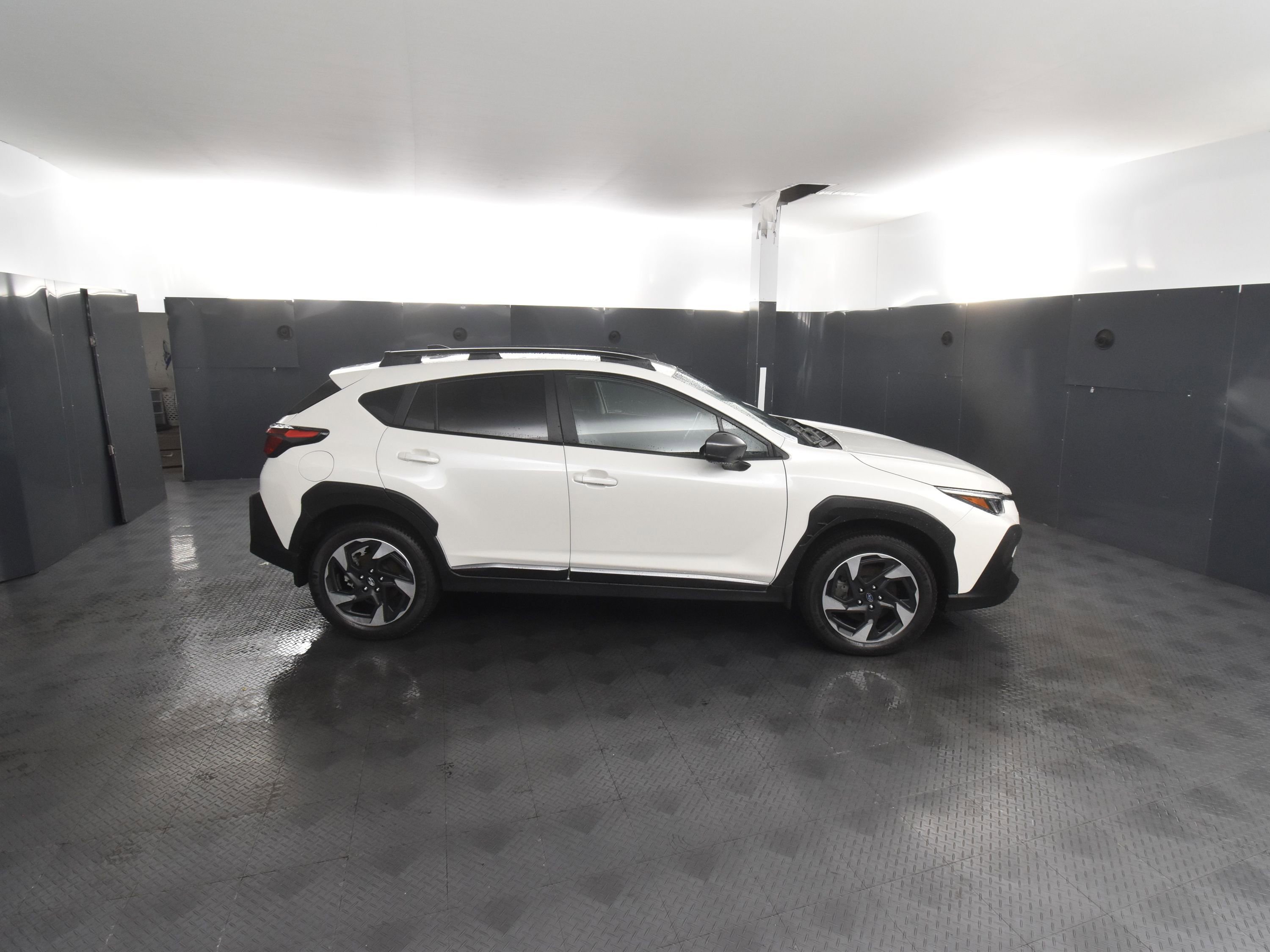 Used 2024 Subaru Crosstrek 2.5i Limited image 3