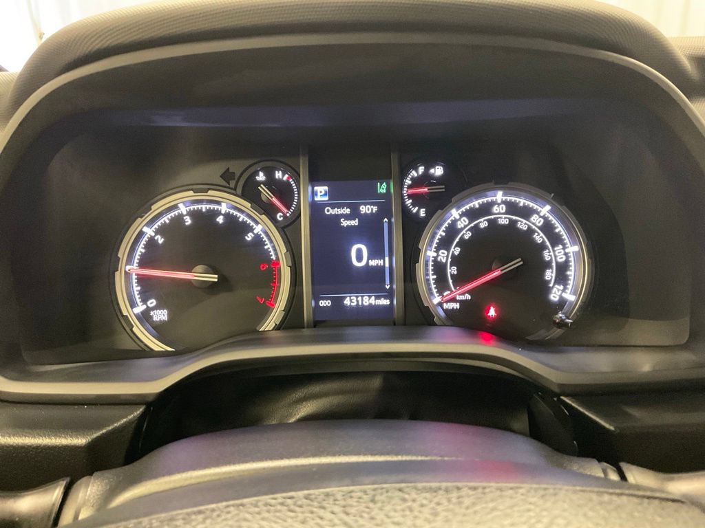 Used 2022 Toyota 4Runner TRD Sport AWD/4WD image 2