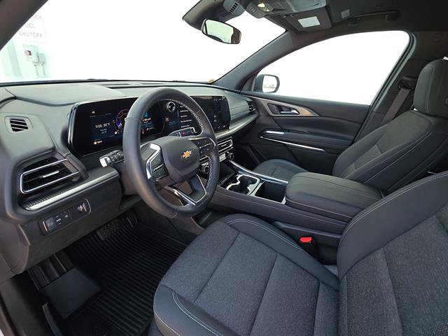 Used 2025 Chevrolet Traverse LT w/ Driver Confidence Package FWD image 9