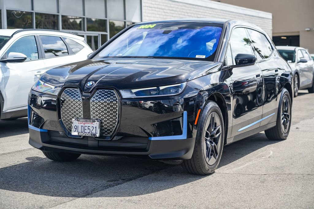 Used 2024 BMW iX xDrive50 image 5