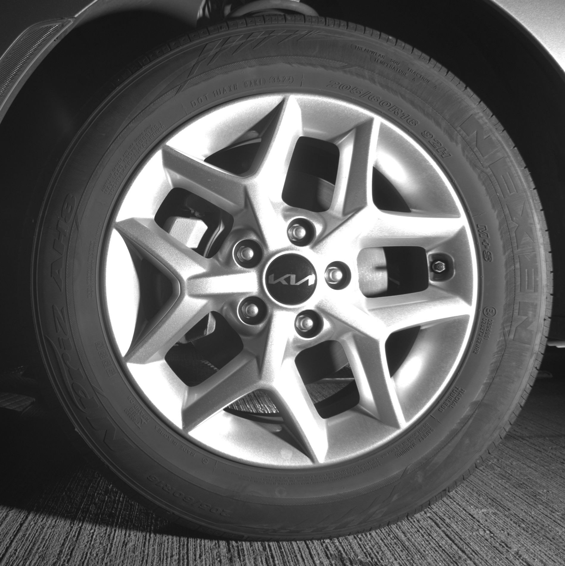 Used 2025 Kia Soul LX w/ LX Technology Package FWD image 12