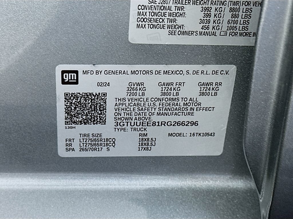 Used 2024 GMC Sierra 1500 AT4 w/ Technology Package AWD/4WD image 36