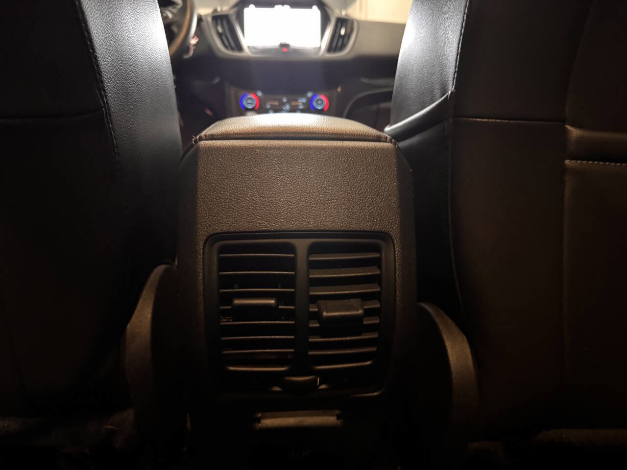 Used 2017 Ford Escape SE w/ Equipment Group 201A AWD/4WD image 25