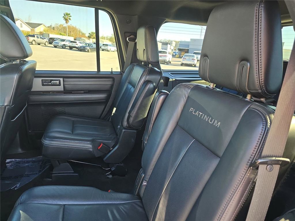 Used 2015 Ford Expedition Platinum image 15