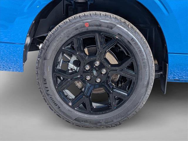 New 2026 Ford Maverick Lobo image 9