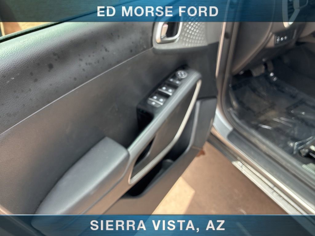Used 2025 Kia Soul LX FWD image 19