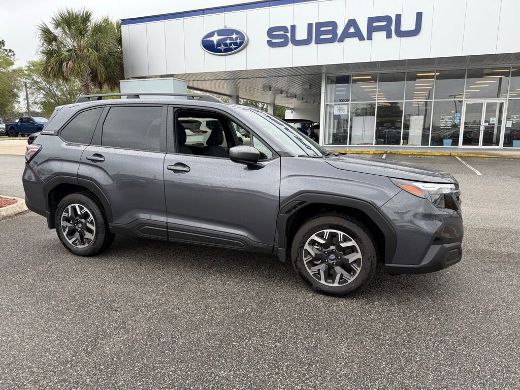 Used 2025 Subaru Forester Premium w/ Protection Package image 1