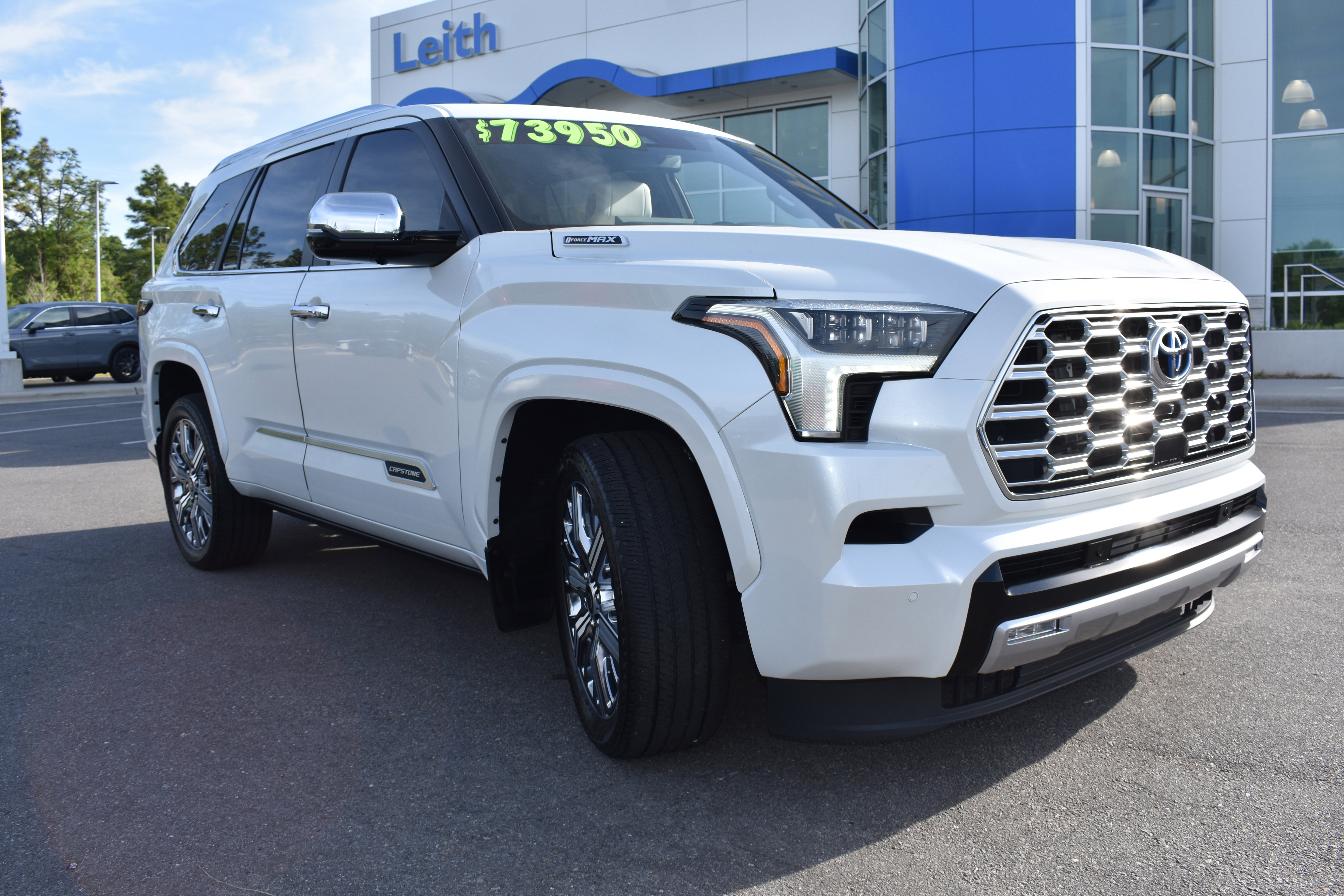 Used 2024 Toyota Sequoia Capstone image 3