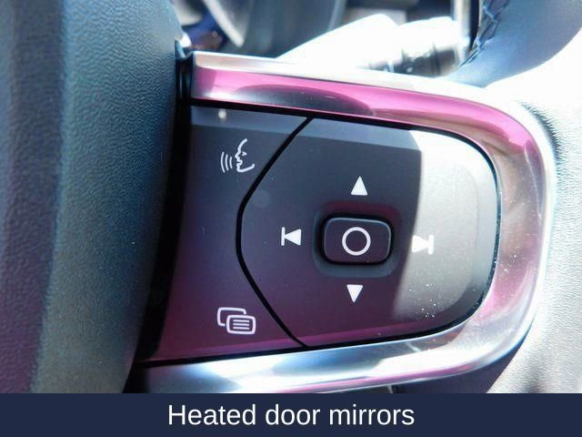 New 2025 Volvo XC40 B5 Ultra w/ Protection Package image 26