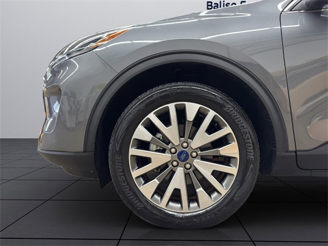 Used 2022 Ford Escape Titanium image 17