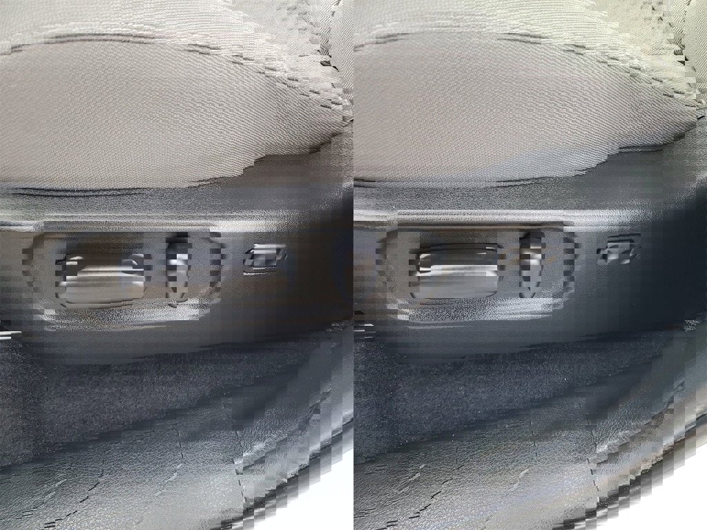 Used 2022 Toyota Tacoma SR5 image 7