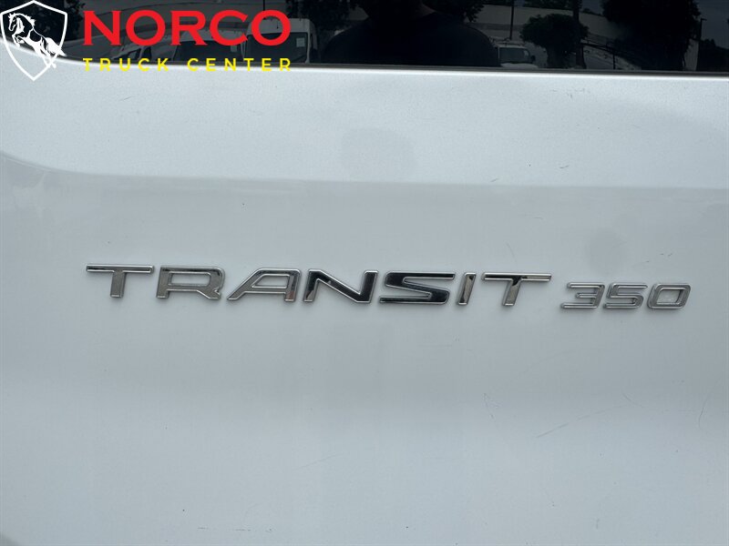 Used 2015 Ford Transit 350 XLT RWD image 12
