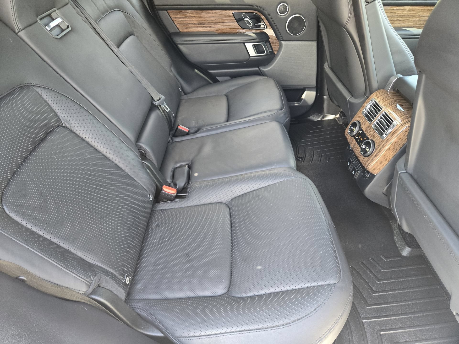 Used 2019 Land Rover Range Rover HSE AWD/4WD image 26