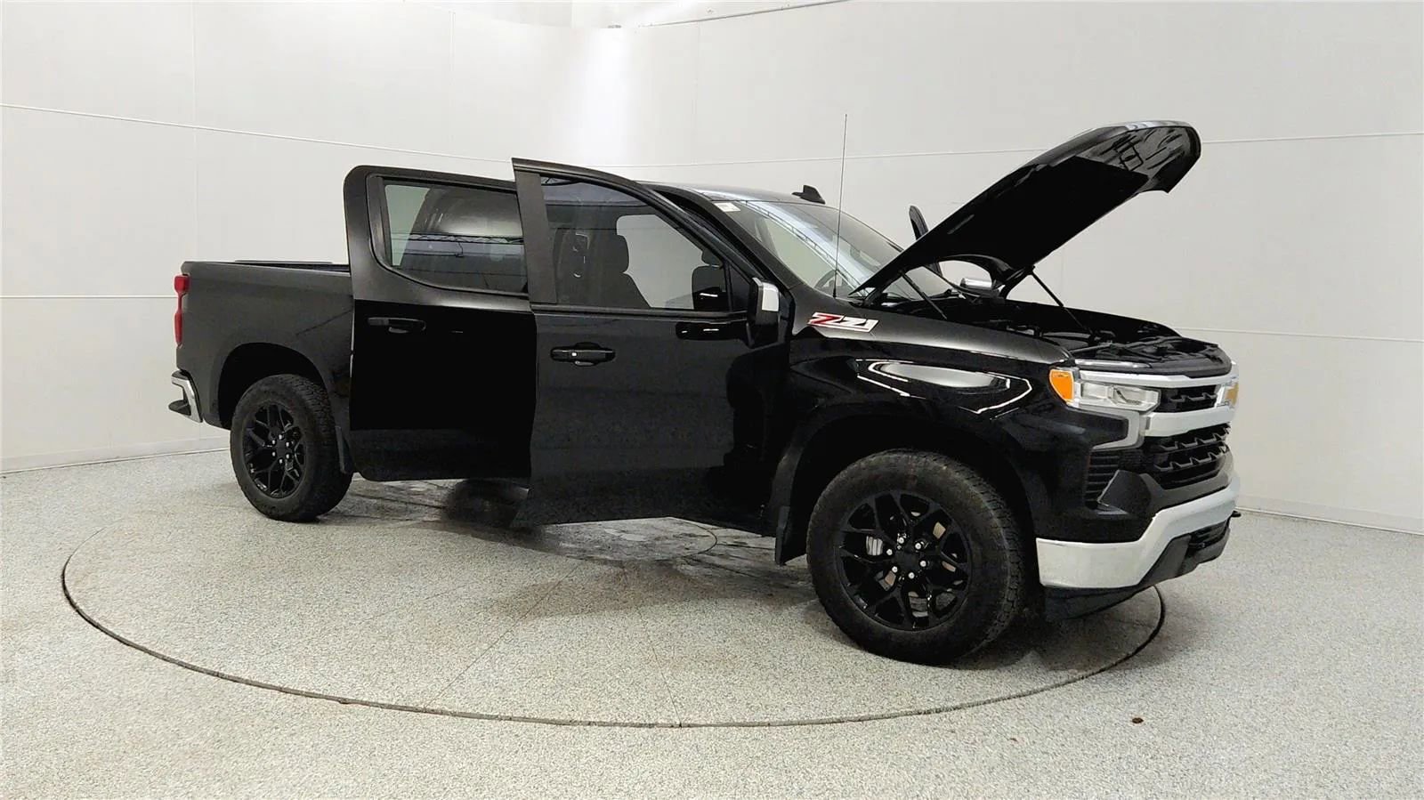 Used 2023 Chevrolet Silverado 1500 LT image 9