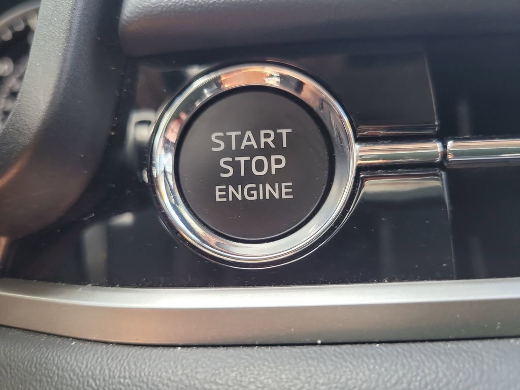 Used 2024 Mitsubishi Outlander SE Black Edition image 31