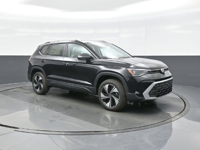 New 2026 Volkswagen Taos SE