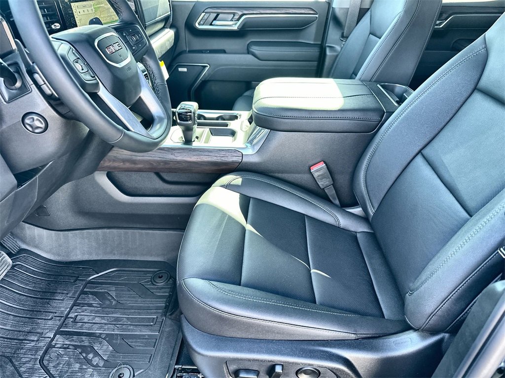 New 2026 GMC Sierra 1500 SLT image 24
