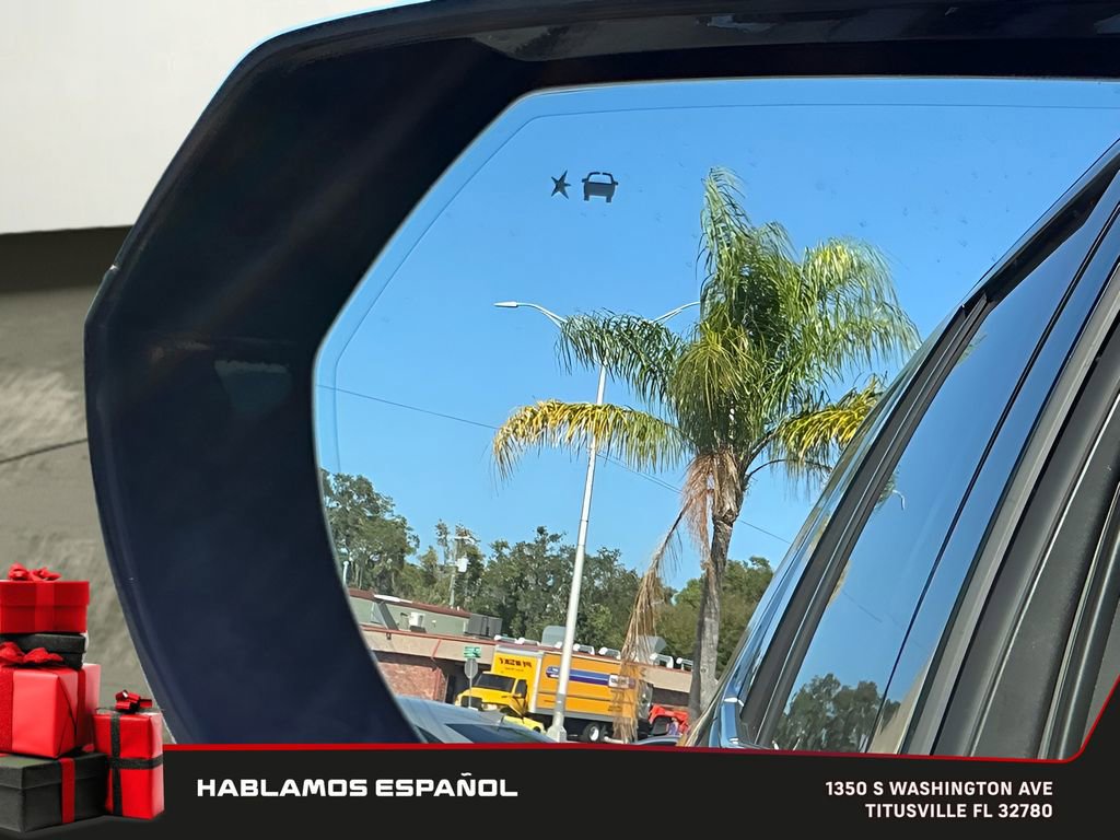 Used 2021 GMC Yukon Denali w/ Denali Premium Package image 36