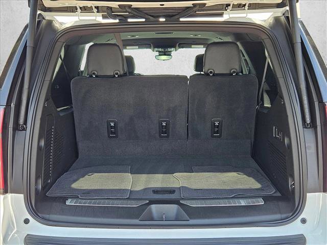 Certified 2024 Chevrolet Suburban Premier AWD/4WD image 6