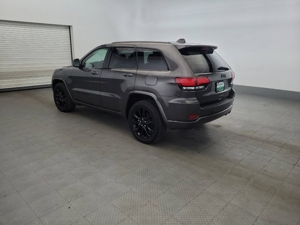 Used 2021 Jeep Grand Cherokee Laredo X AWD/4WD image 3