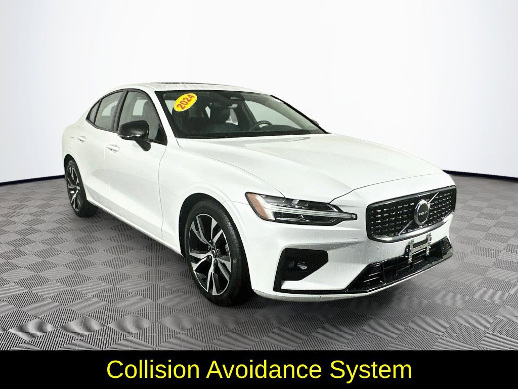 Used 2024 Volvo S60 B5 Core FWD image 3