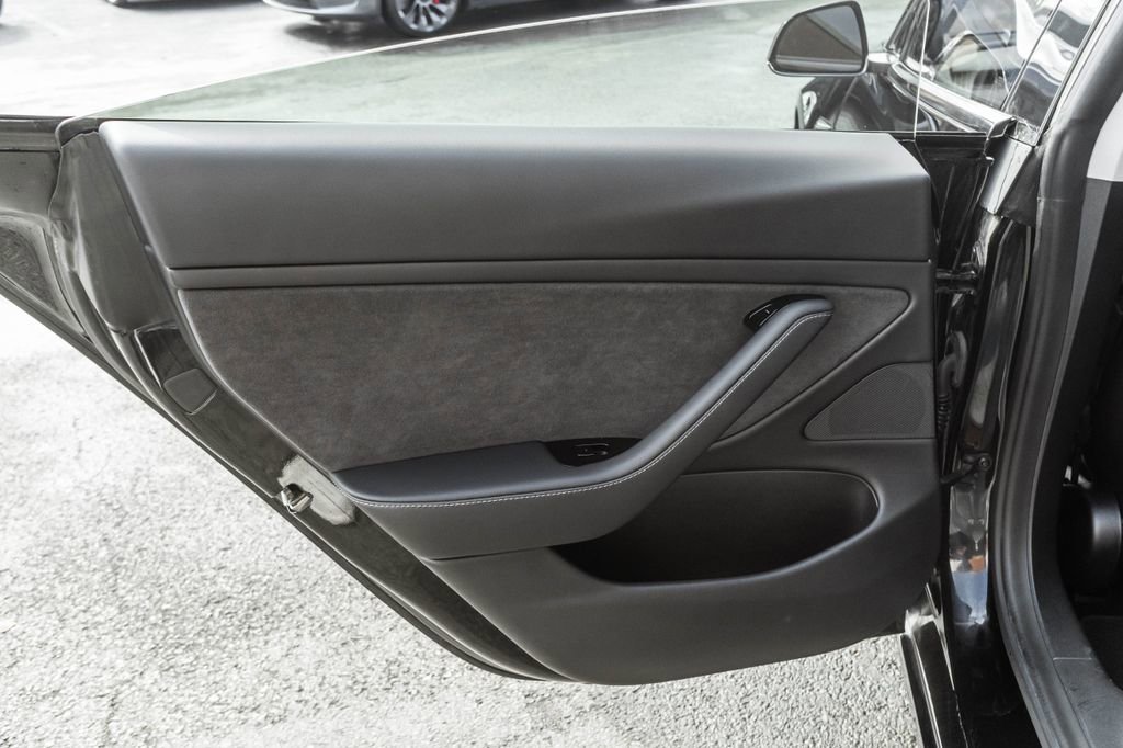 Used 2020 Tesla Model 3 Long Range image 28