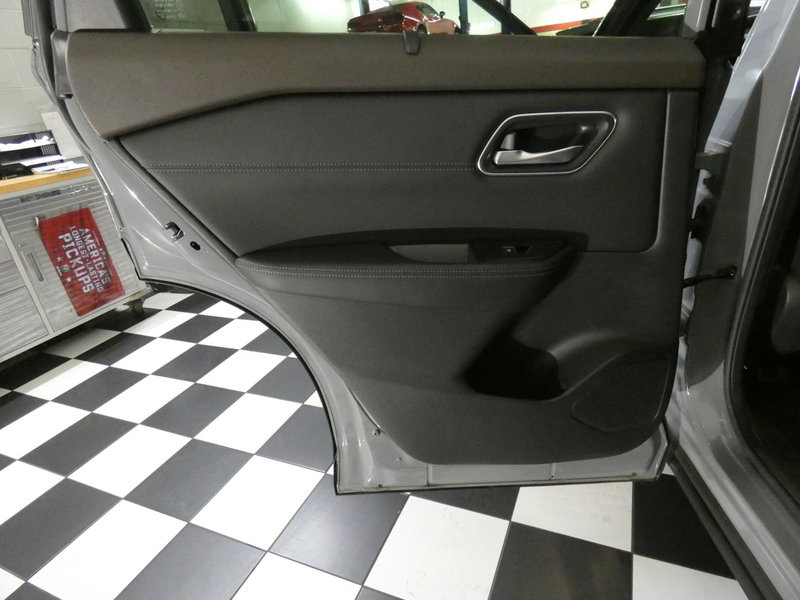 Used 2023 Nissan Rogue Platinum AWD/4WD image 26