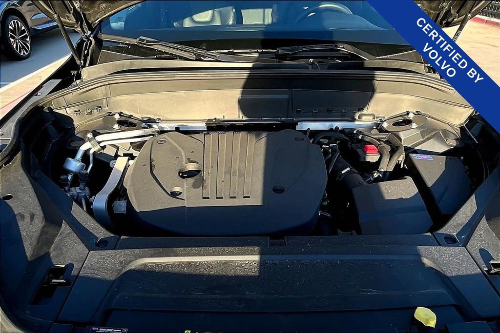 Used 2023 Volvo XC90 B5 Plus image 13