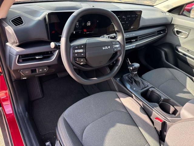 Used 2025 Kia K4 LXS image 21