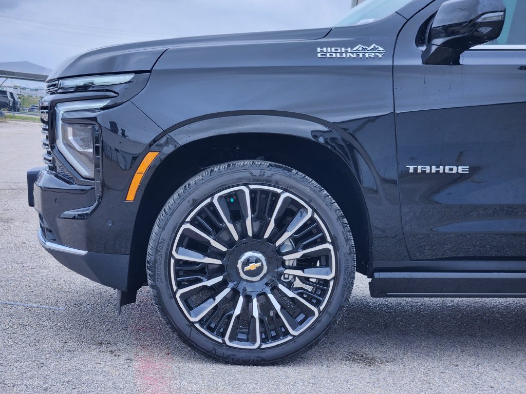 New 2026 Chevrolet Tahoe High Country AWD/4WD image 5