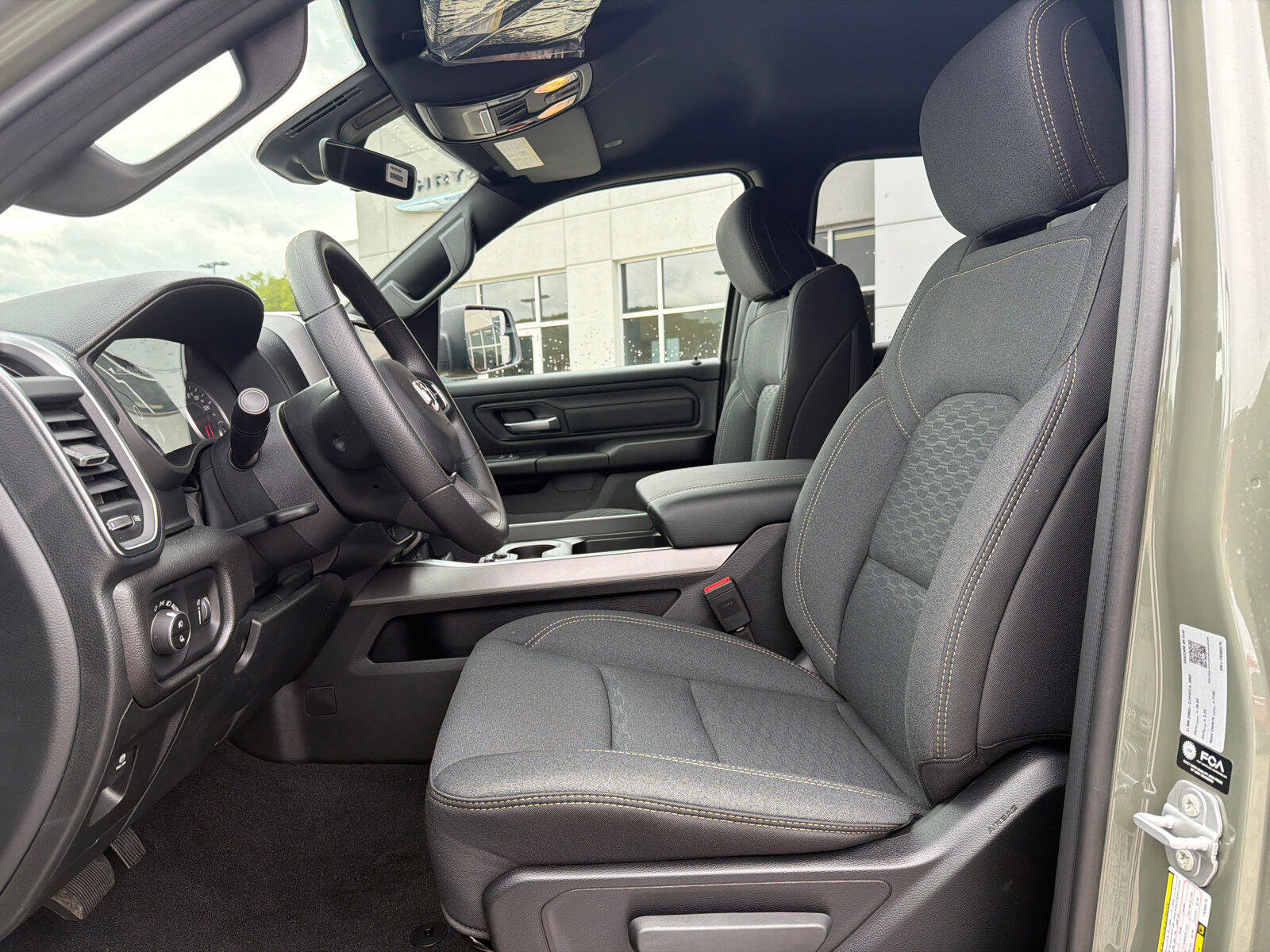 New 2026 RAM 1500 Express AWD/4WD image 15