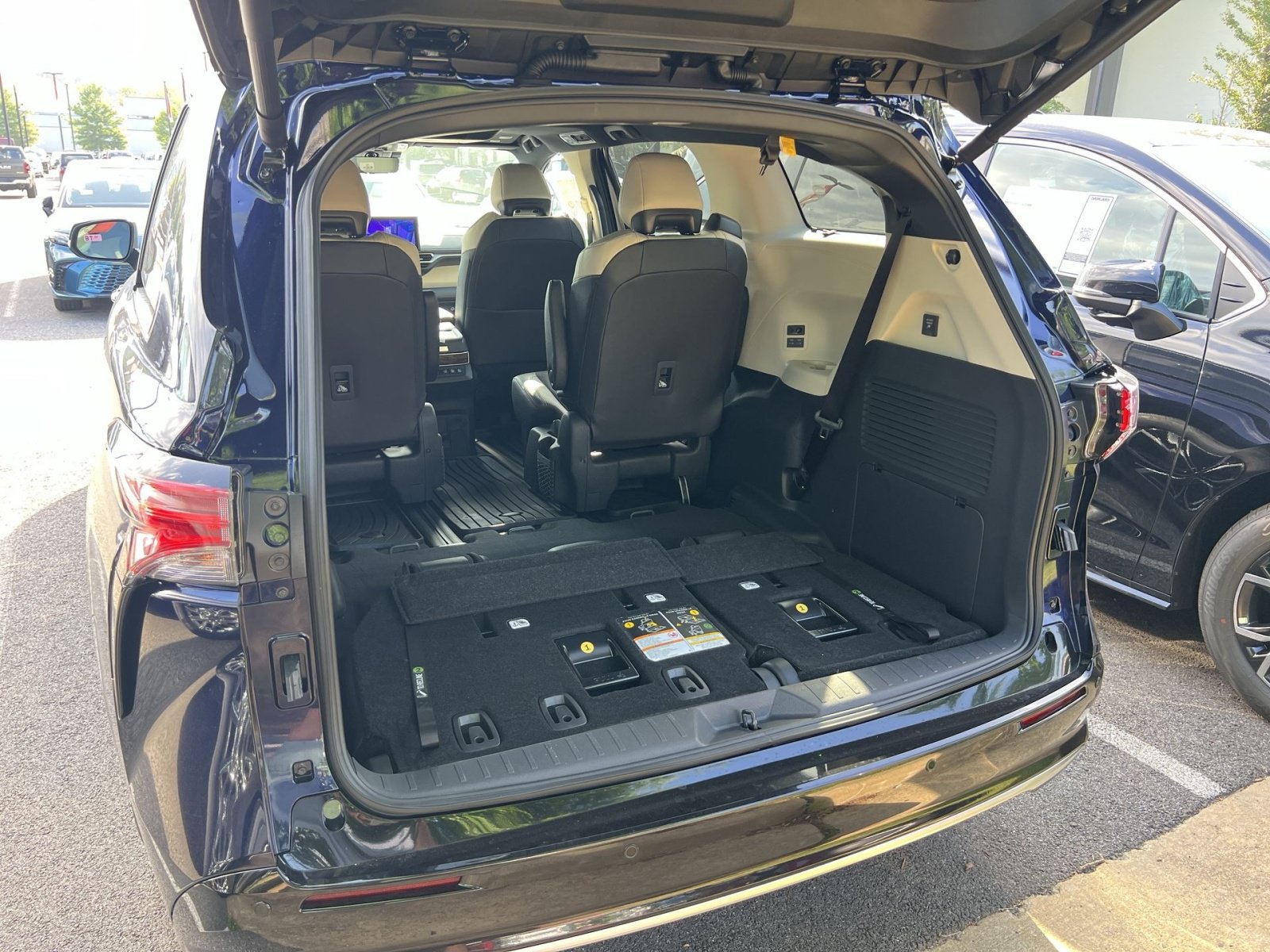 New 2026 Toyota Sienna Platinum AWD/4WD image 20