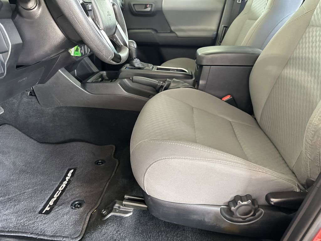 Used 2022 Toyota Tacoma SR RWD image 13