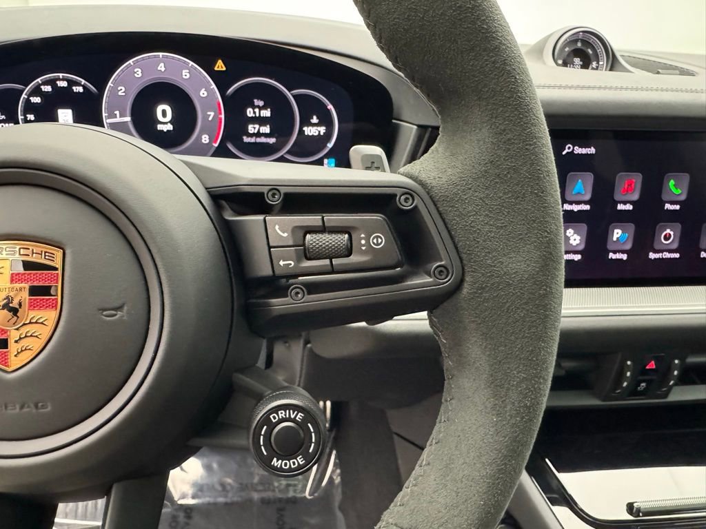 Used 2025 Porsche Cayenne image 8