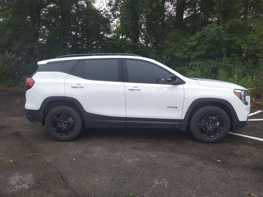 Used 2022 GMC Terrain AT4 w/ Tech Package AWD/4WD image 8