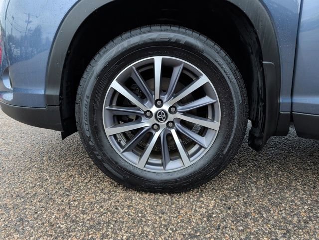 Used 2019 Toyota Highlander XLE image 38