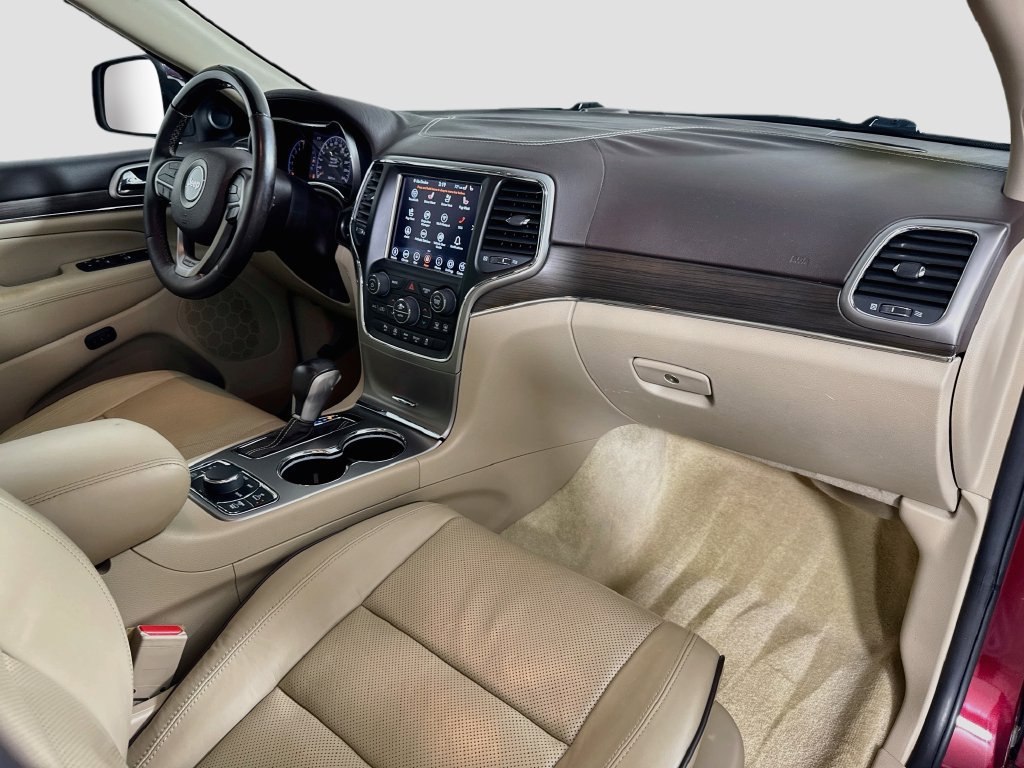 Used 2018 Jeep Grand Cherokee Overland AWD/4WD image 31