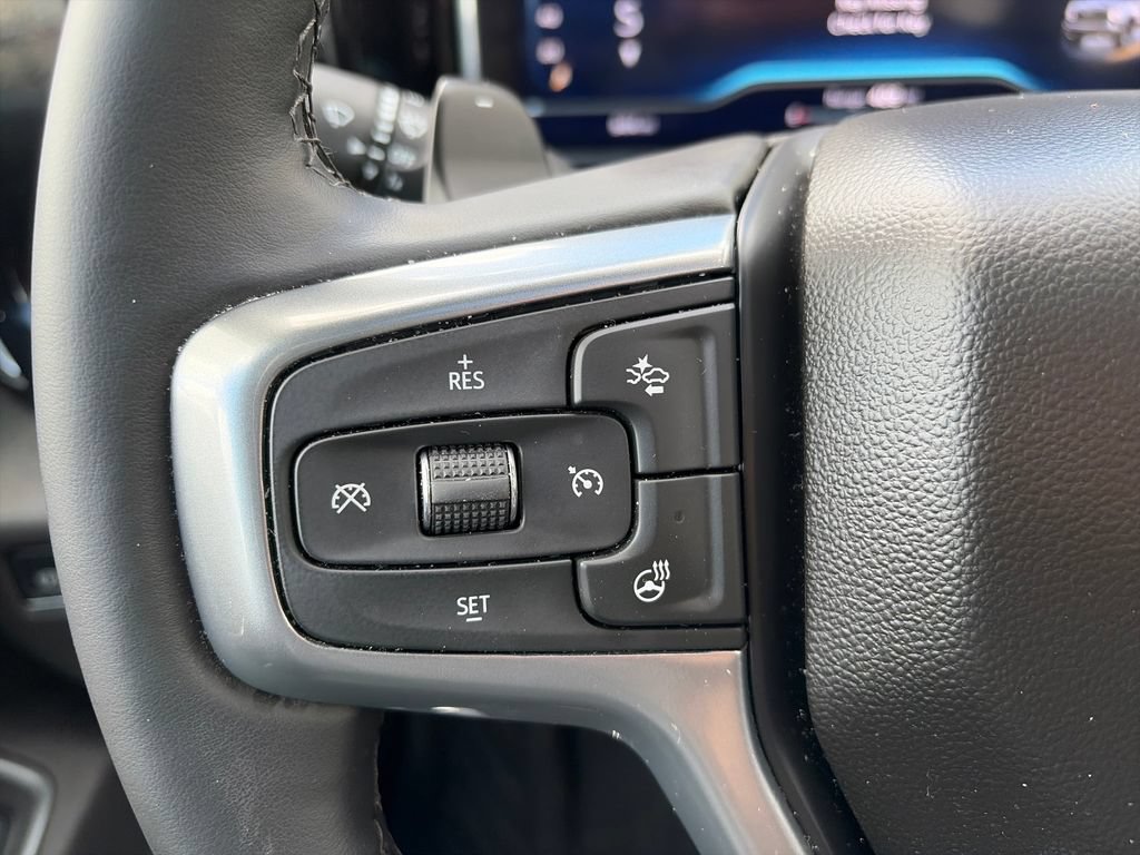 Used 2025 Chevrolet Silverado 1500 LT Trail Boss w/ Convenience Package II AWD/4WD image 10