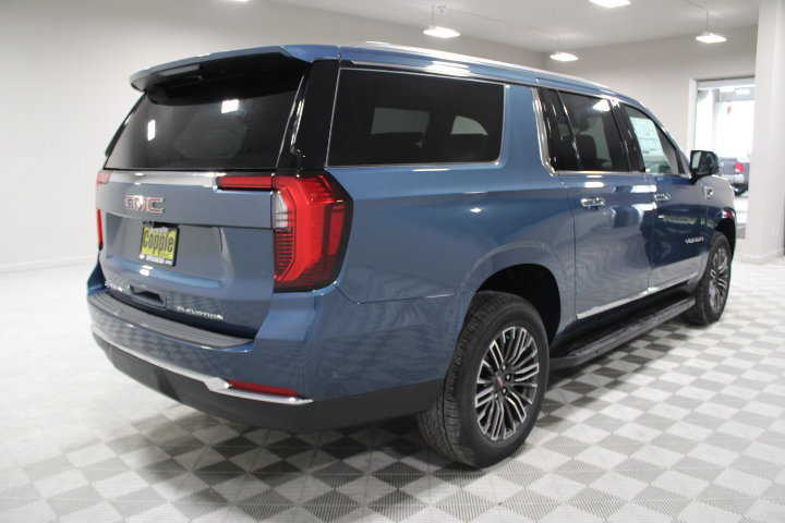 New 2026 GMC Yukon XL Elevation w/ Elevation Premium Package AWD/4WD image 12