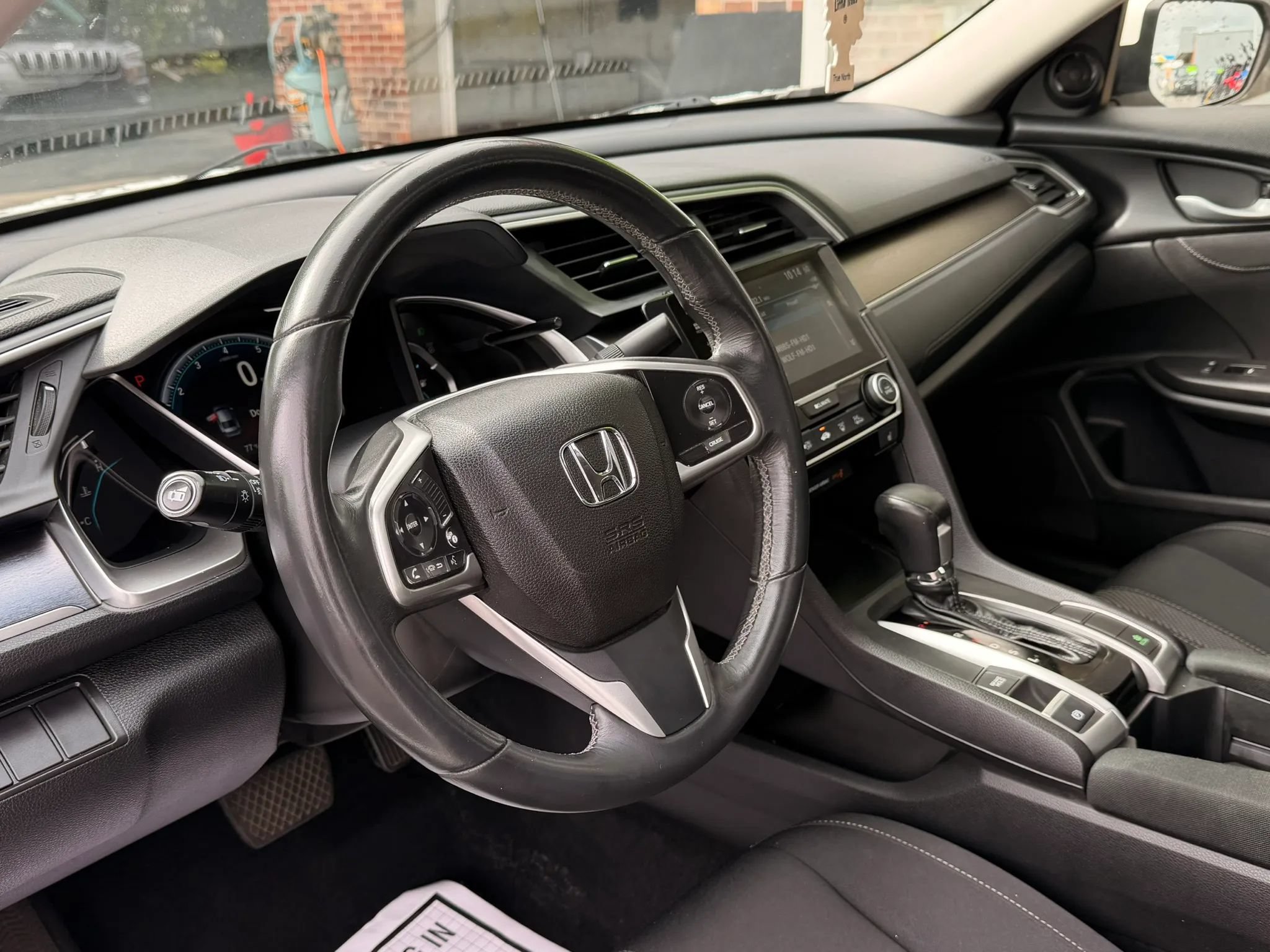 Used 2018 Honda Civic EX-T image 9