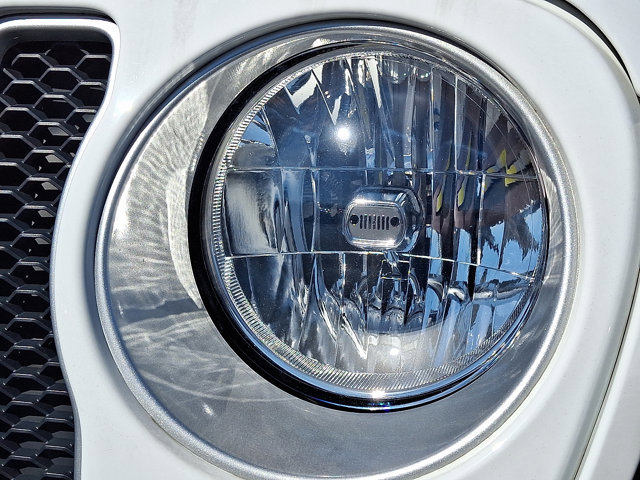 Used 2021 Jeep Wrangler Unlimited Sahara image 10