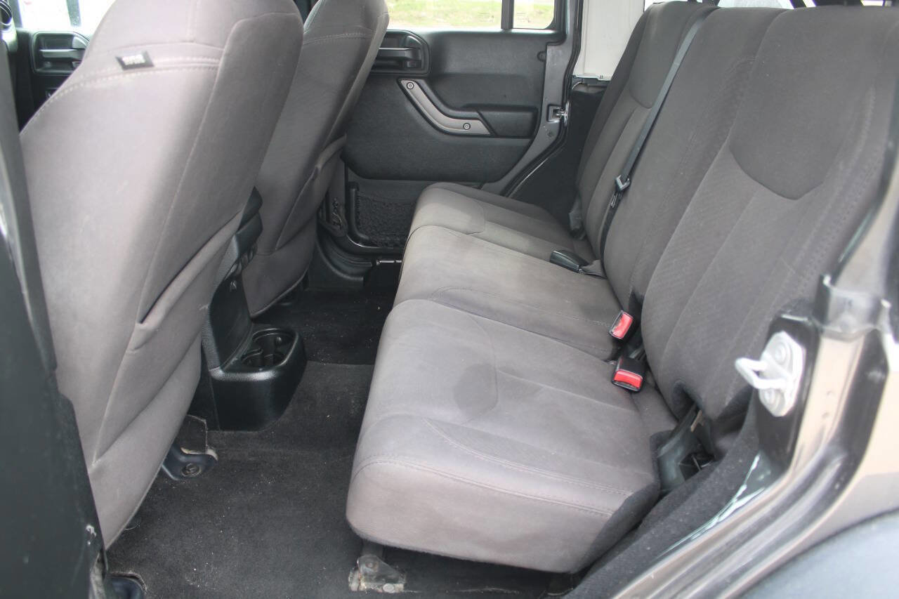 Used 2018 Jeep Wrangler Unlimited Sport S image 10