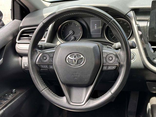 Used 2024 Toyota Camry SE w/ Convenience Package FWD image 17