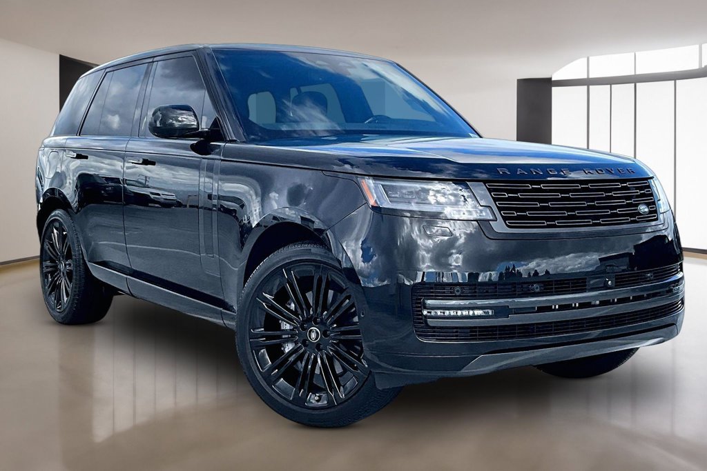 Used 2025 Land Rover Range Rover SE AWD/4WD image 3