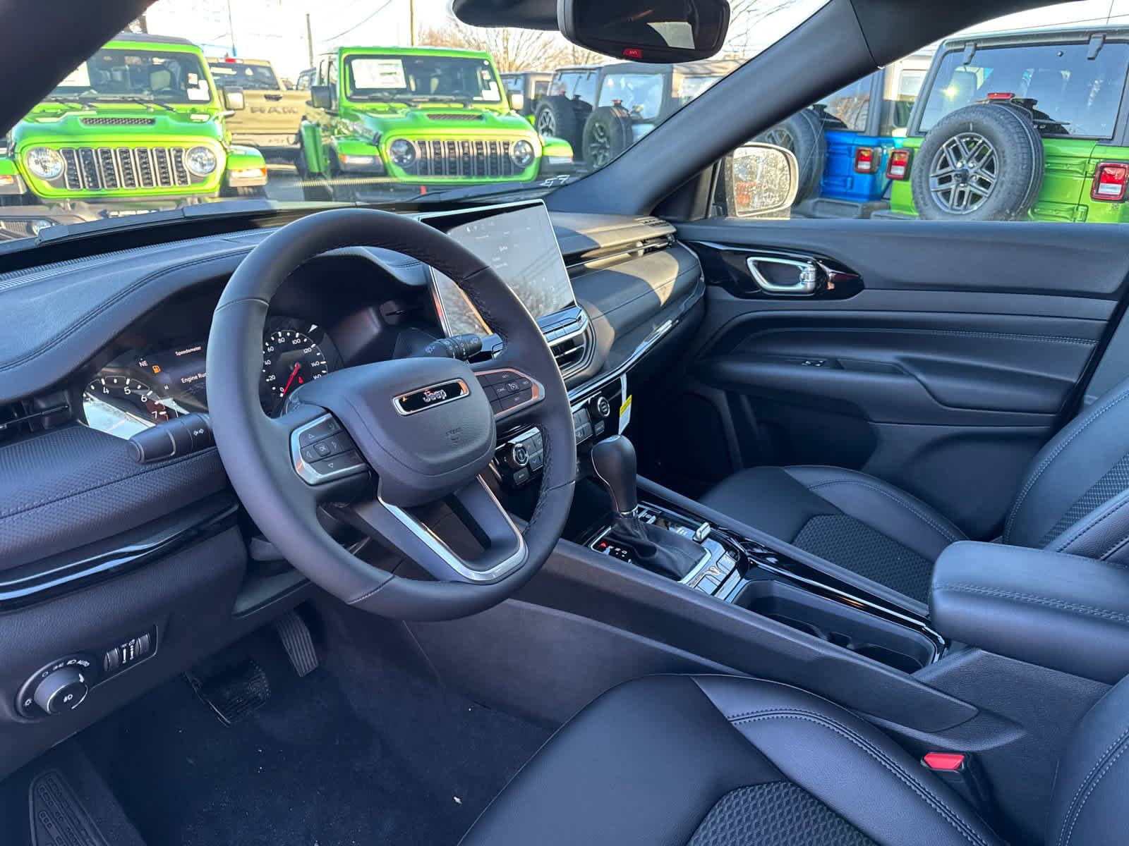 New 2026 Jeep Compass Latitude image 12