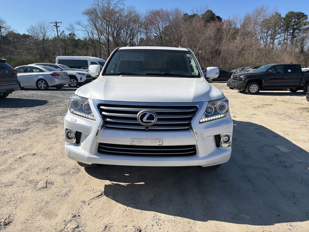Used 2015 Lexus LX 570 4WD w/ Luxury Package image 8